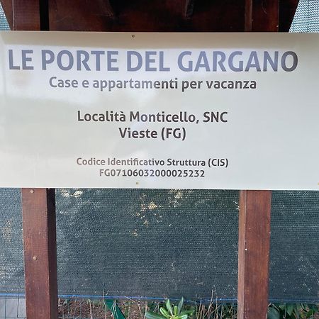 Appartamenti Le Porte Del Gargano ヴィエステ エクステリア 写真